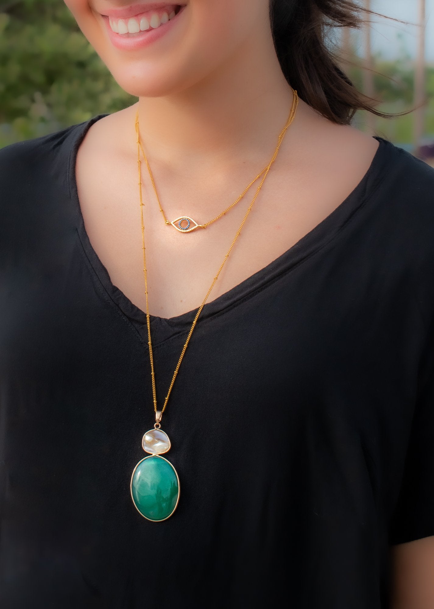 girl wearing Aubry Gold Necklace